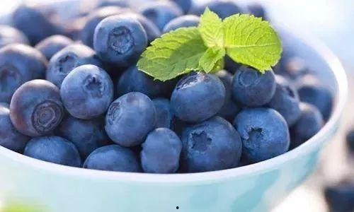 L网红蓝莓,甜蜜诱惑，健康生活新选择