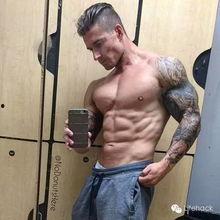 网红胳膊纹身,潮流与个性的完美融合