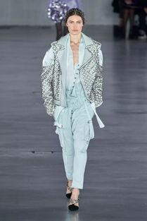 纸袋明星,揭秘时尚界的环保新宠