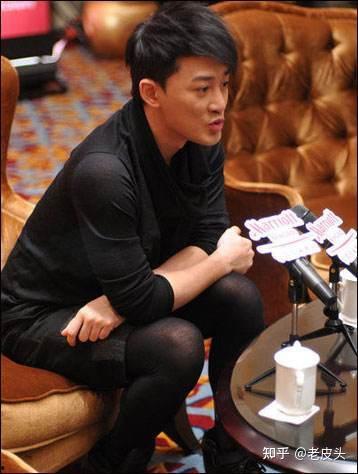 爱穿丝袜的男明星,揭秘爱穿丝袜的男明星时尚之谜